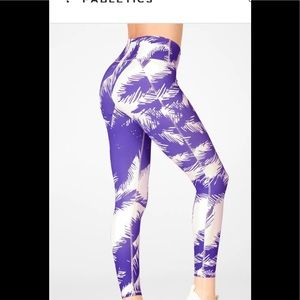 NWT Fabletics Legging